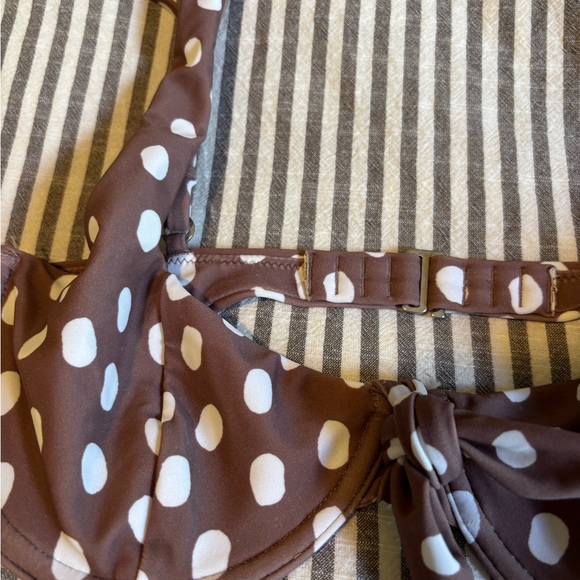 Abercrombie & Fitch Brown Polka Dot Bikini Top - Picture 2 of 3